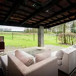 Semesterbostad In With Hot Tub & Garden *