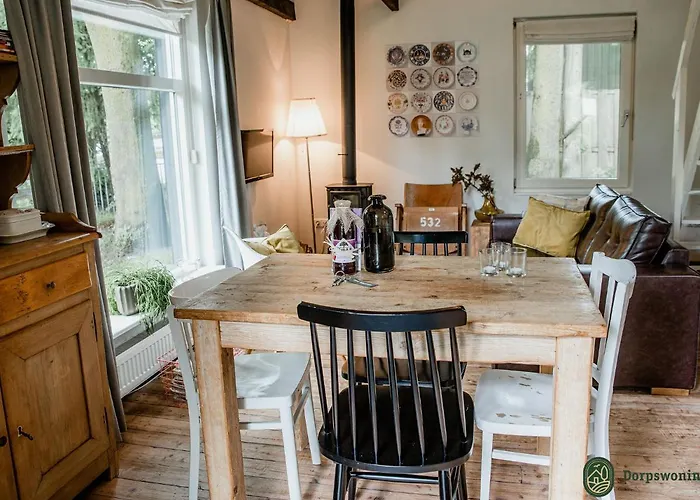 In With Hot Tub & Garden * Leende