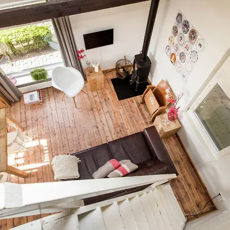 In With Hot Tub & Garden * Leende