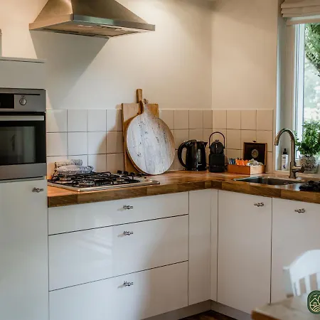 In With Hot Tub & Garden