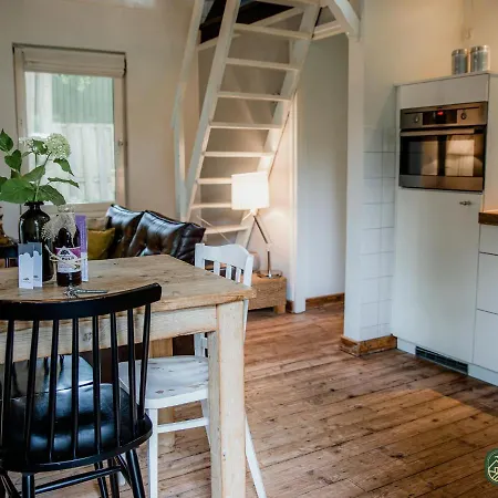 In With Hot Tub & Garden Ferienhaus Leende